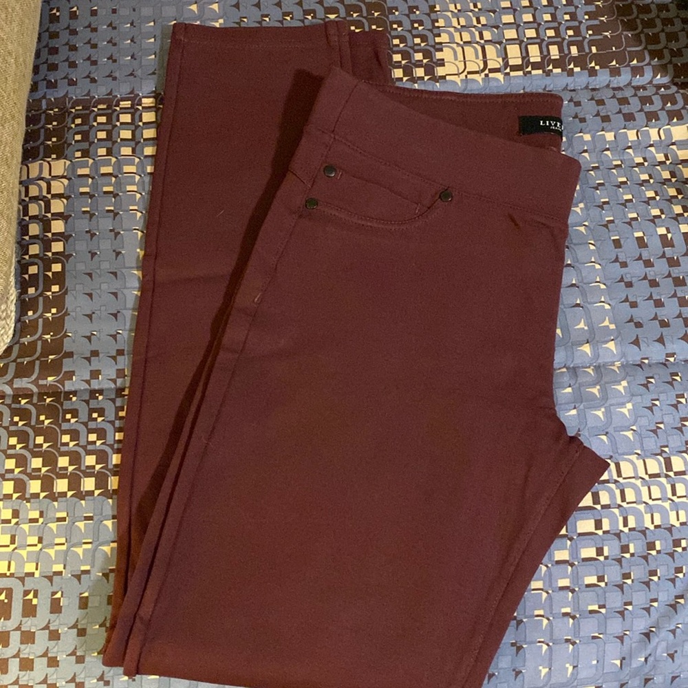 Liverpool NWOT maroon Sz 6 skinny crop pants